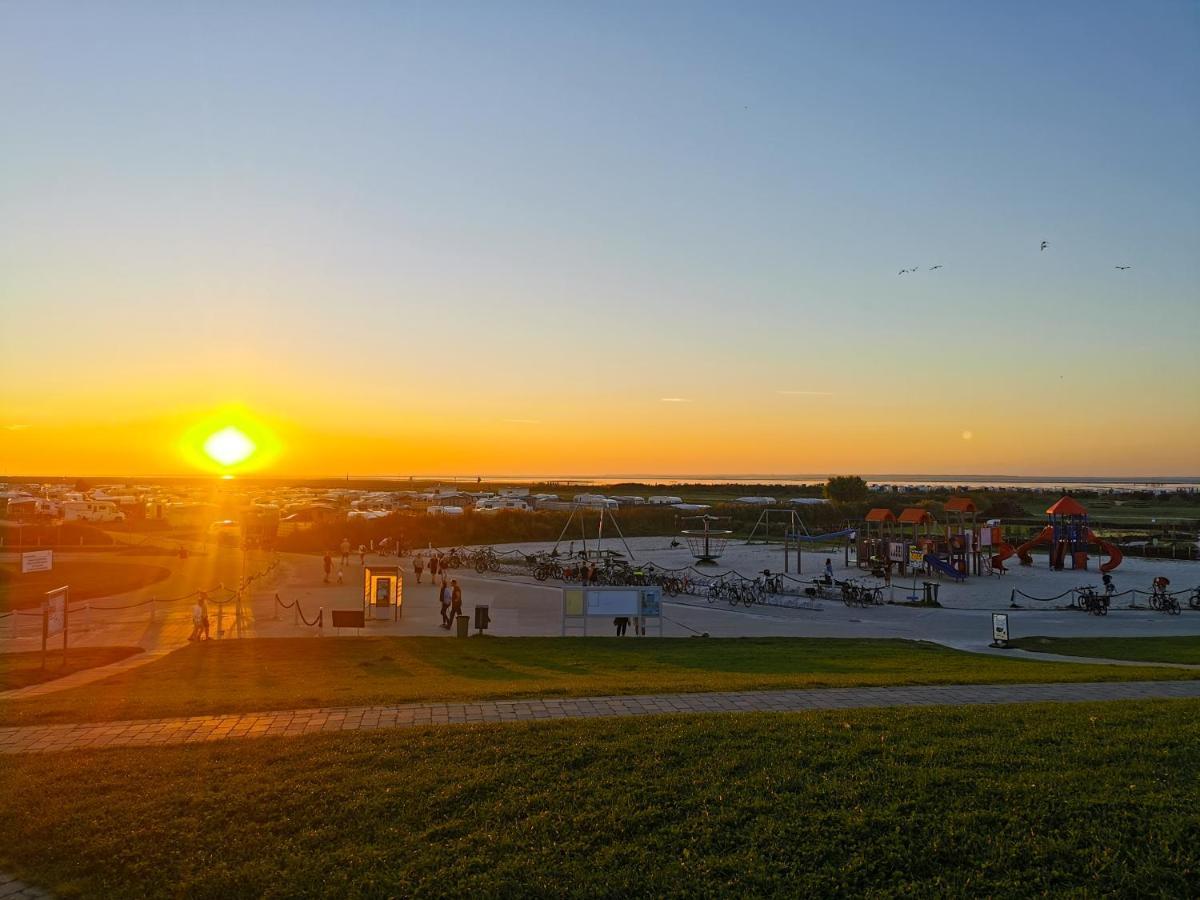 Ferienglueck An Der Nordsee Buche Deine Erdgeschoss-Ferienwohnung Mit Kamin Terrasse Und Eingezaeuntem Garten Fuer Unvergessliche Auszeiten Altfunnixsiel Екстер'єр фото