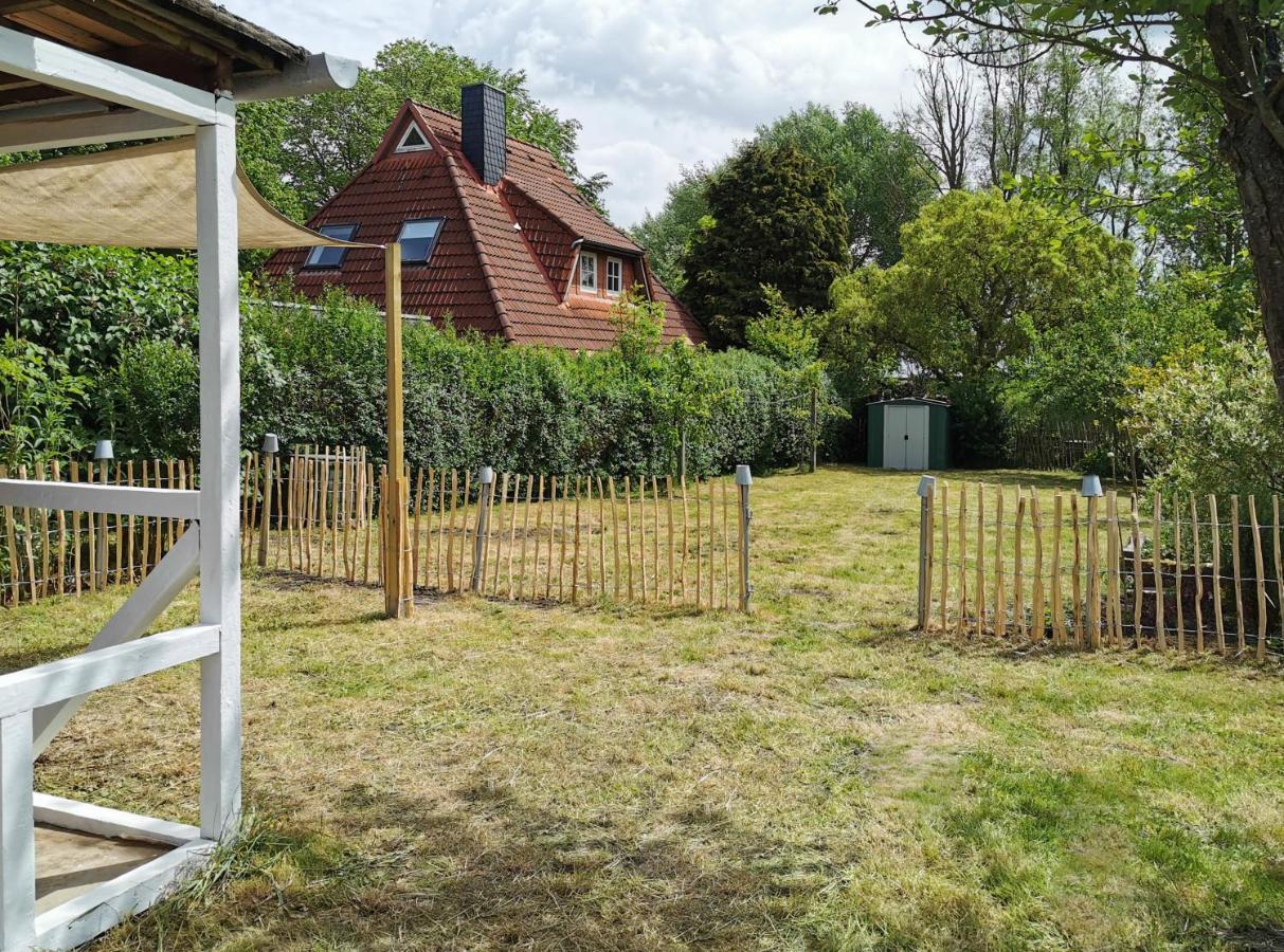 Ferienglueck An Der Nordsee Buche Deine Erdgeschoss-Ferienwohnung Mit Kamin Terrasse Und Eingezaeuntem Garten Fuer Unvergessliche Auszeiten Altfunnixsiel Екстер'єр фото