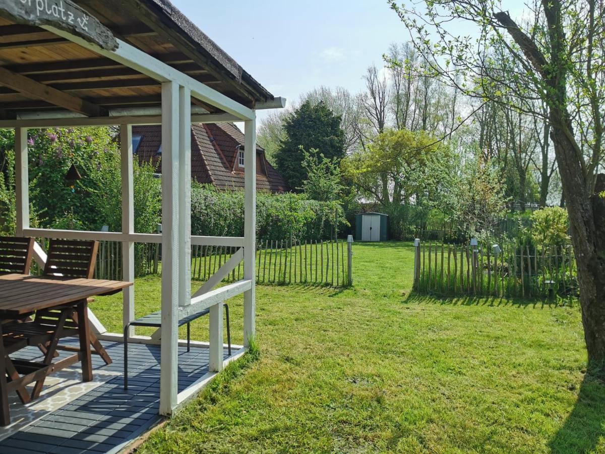 Ferienglueck An Der Nordsee Buche Deine Erdgeschoss-Ferienwohnung Mit Kamin Terrasse Und Eingezaeuntem Garten Fuer Unvergessliche Auszeiten Altfunnixsiel Екстер'єр фото