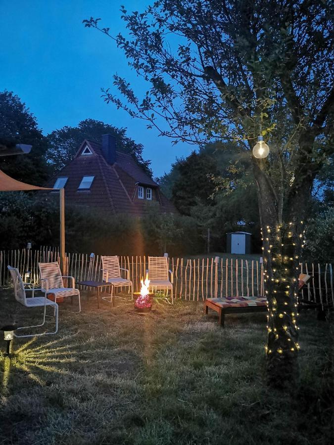 Ferienglueck An Der Nordsee Buche Deine Erdgeschoss-Ferienwohnung Mit Kamin Terrasse Und Eingezaeuntem Garten Fuer Unvergessliche Auszeiten Altfunnixsiel Екстер'єр фото