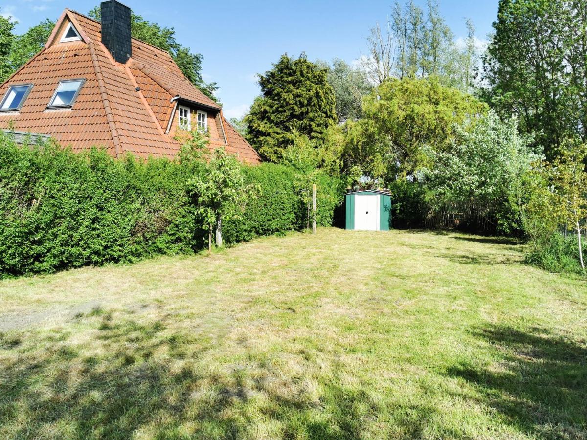 Ferienglueck An Der Nordsee Buche Deine Erdgeschoss-Ferienwohnung Mit Kamin Terrasse Und Eingezaeuntem Garten Fuer Unvergessliche Auszeiten Altfunnixsiel Екстер'єр фото